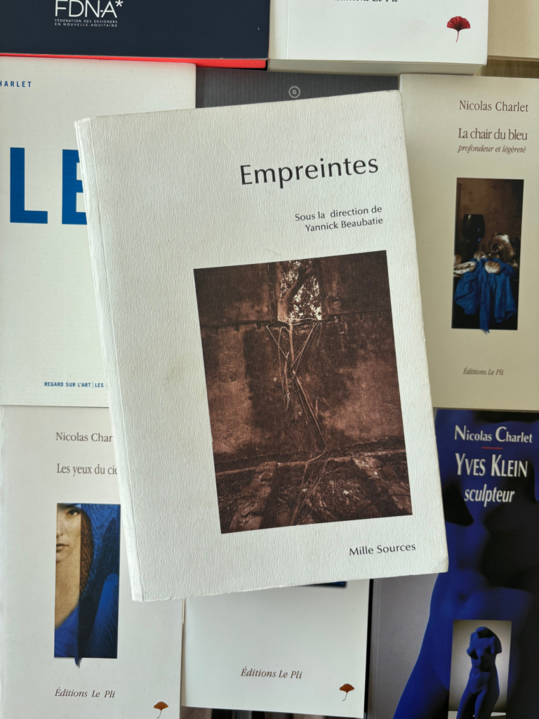 Livre "Empreintes" co-écrit par Nicolas Charlet et al.